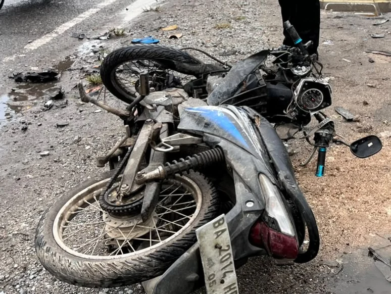 Kecelakaan Maut di Sungai Lasi Solok, Pasutri Meninggal Usai Tabrakan dengan Colt Diesel