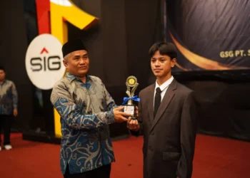 Tembus 10 Besar ASAS 2026, Tiga Siswa SMP Semen Padang Raih Nilai 100 pada Bahasa Inggris dan Matematika