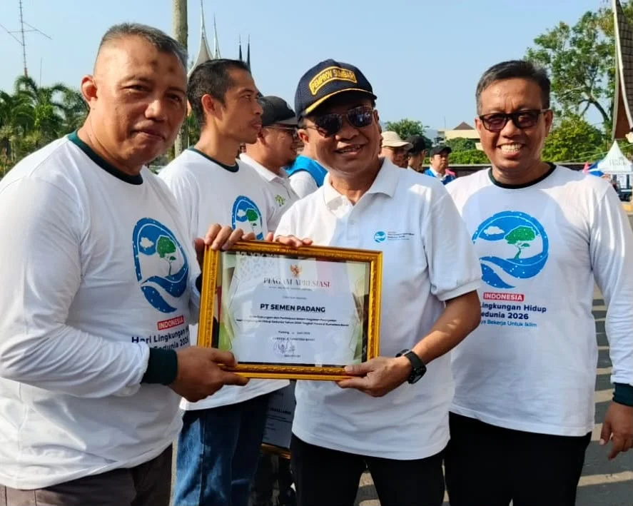 Dukung Aksi Iklim, PT Semen Padang Raih Penghargaan dari Pemprov Sumbar