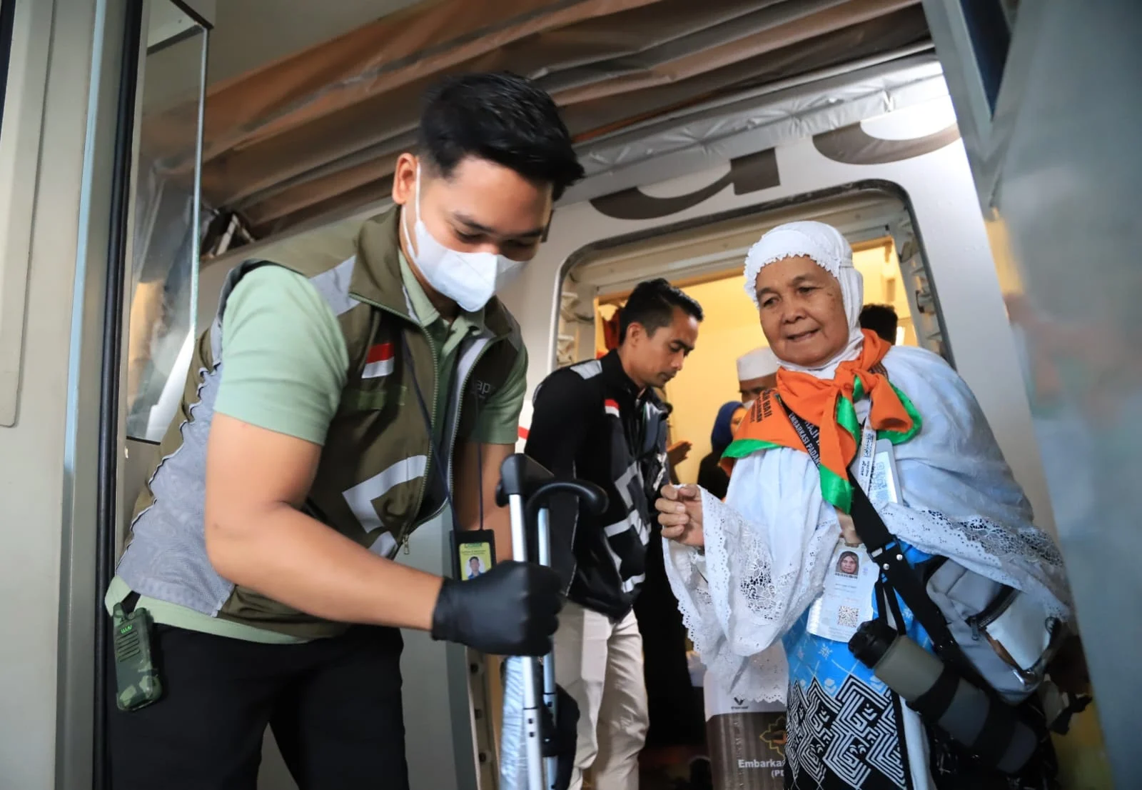 Dari Garbarata Hingga Rendang, Layanan Garuda Indonesia Bikin Jemaah Haji Terkesan