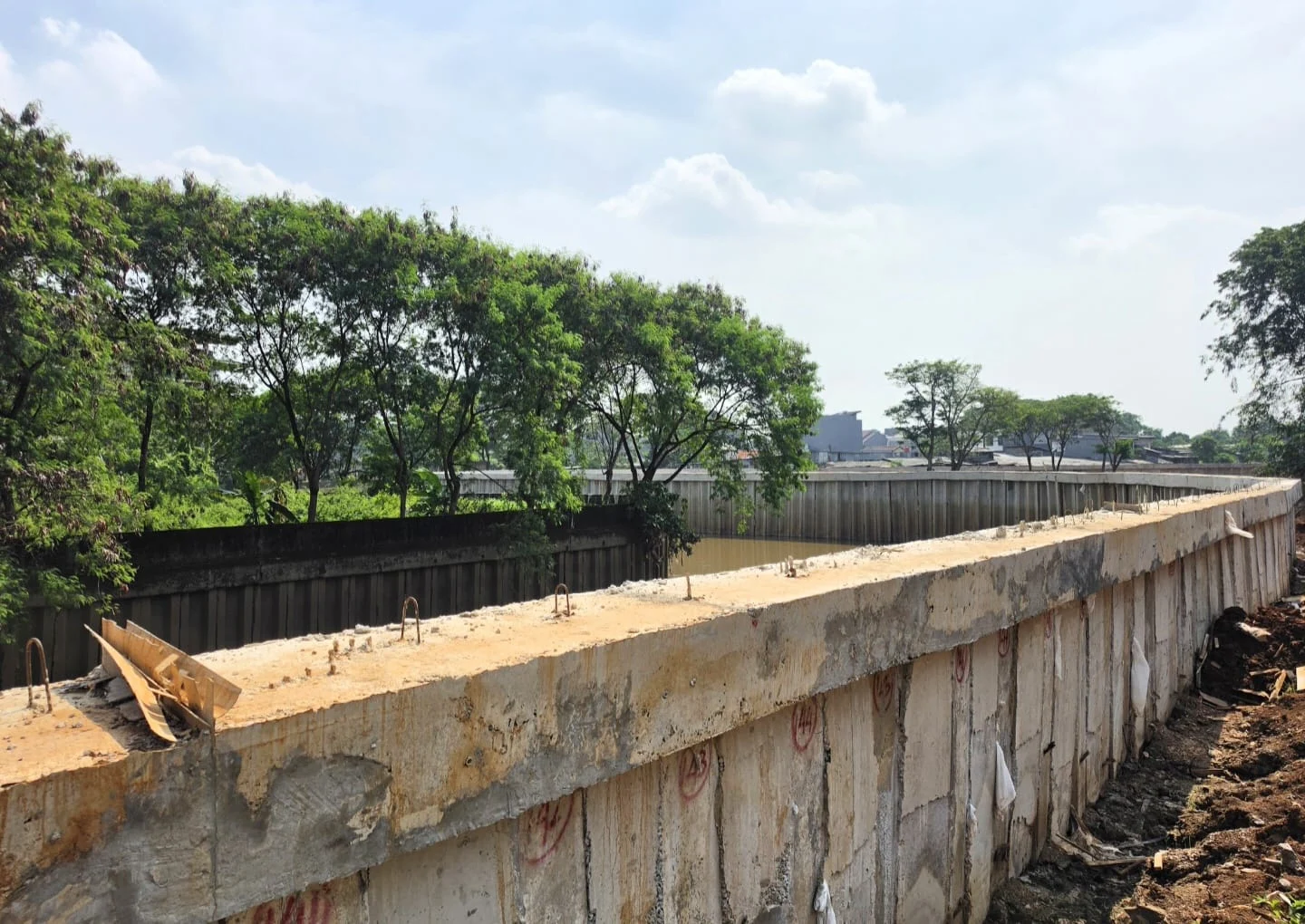 PT Marinda Utamakarya Subur Tunjukkan Komitmen, Proyek Sungai Kali Angke Lampaui Target Progres