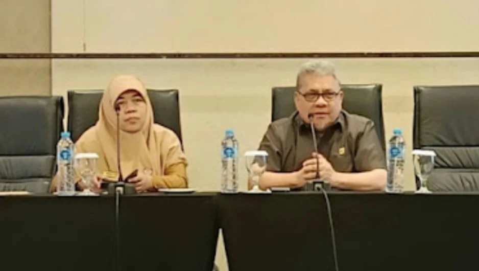 Muhidi Dorong Kepala SMA/SMK Sumbar Jadi Pemimpin Visioner untuk Wujudkan Generasi Emas 2045