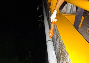 Bekas gantungan tali ditemukan di lokasi penemuan korban, Rabu (8/7/2026), sore