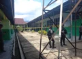 Area yang diduga lokasi ledakan bom rakitan di segel polisi, Selasa (14/7/2026)