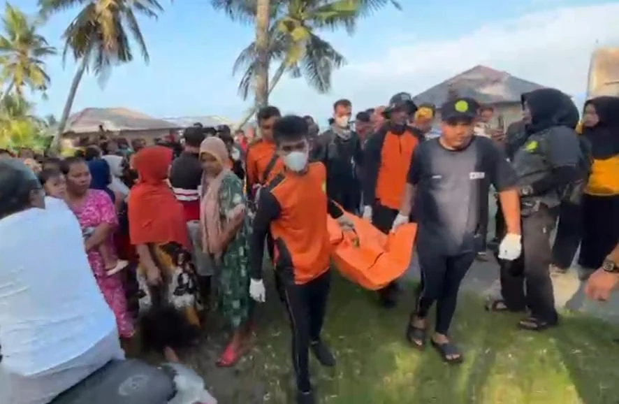 Remaja yang Dilaporkan Terseret Ombak di Pantai Muaro Putuih Agam Ditemukan Meninggal