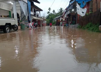Banjir di Pasar Jumat, Nagari Lagan Hilir Punggasan, Sabtu (18/7/2026)