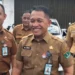 Kepala Bapenda Sumbar Al Amin, didampingi Ka Samsat Padang Defrizal dan Ka TU Samsat Padang Herry Pratama (ist)