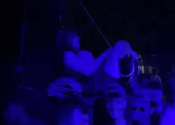 Screenshot video viral yang diduga pornoaksi Orgen Tunggal di Padang (istimewa)