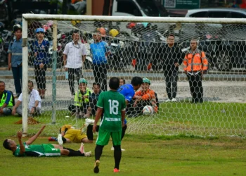 Budi Kurnia Cetak Dua Gol, Tanah Liat Taklukkan Pozolan pada Laga Pembuka SPORTALYMPIC 2026