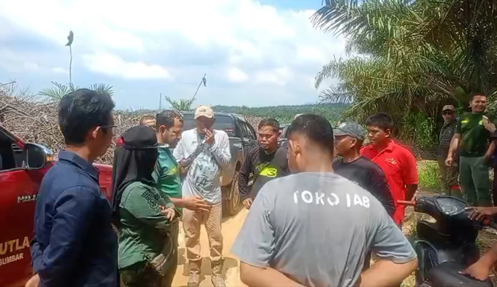 Masyarakat Adat Sikabau Somasi Dua Menteri Terkait Izin Hutan Salah Satu Perusahaan di Dharmasraya