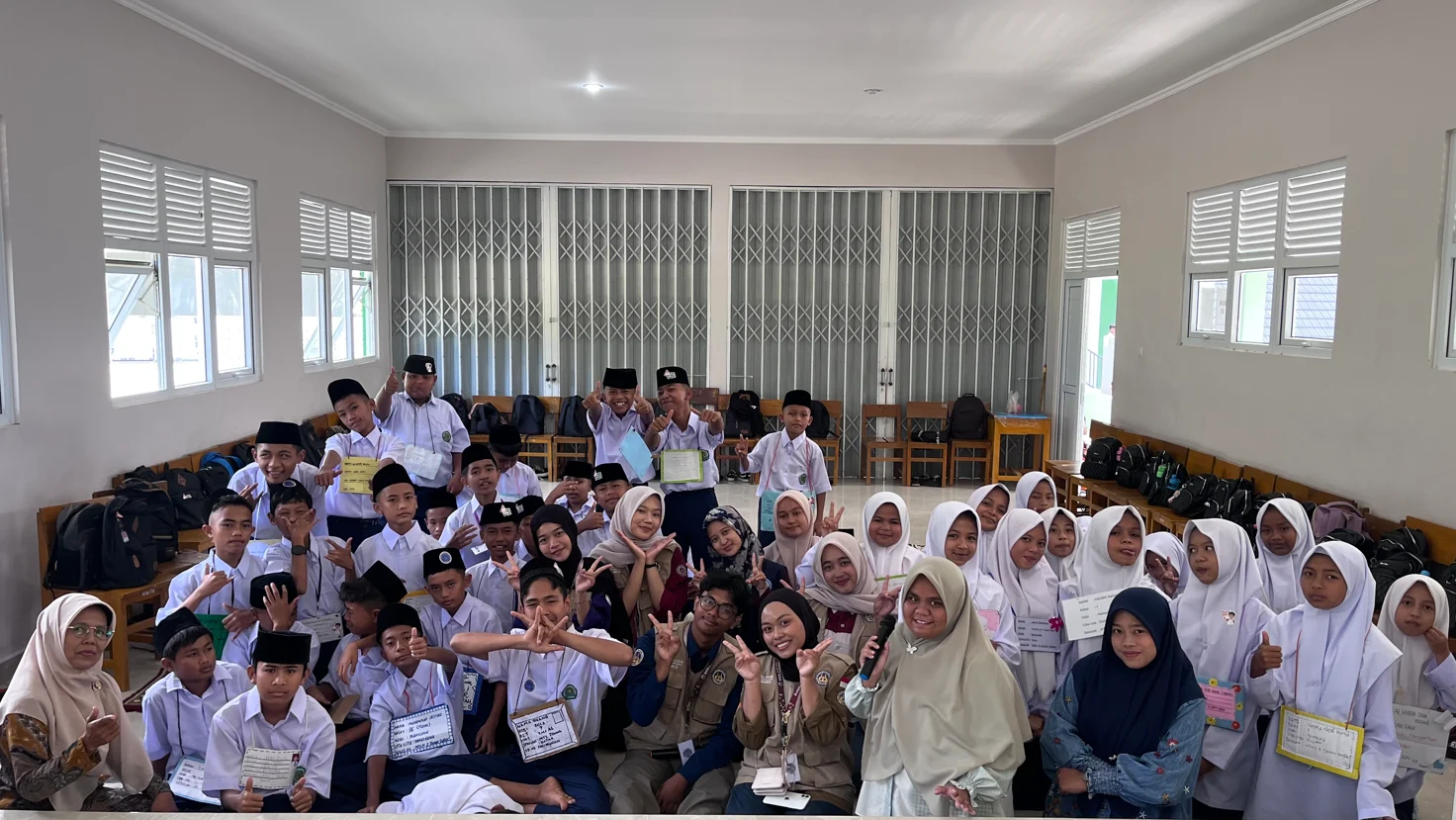 Mahasiswa Ilmu Komunikasi UNP Sosialisasikan PP TUNAS Lewat Program KKN