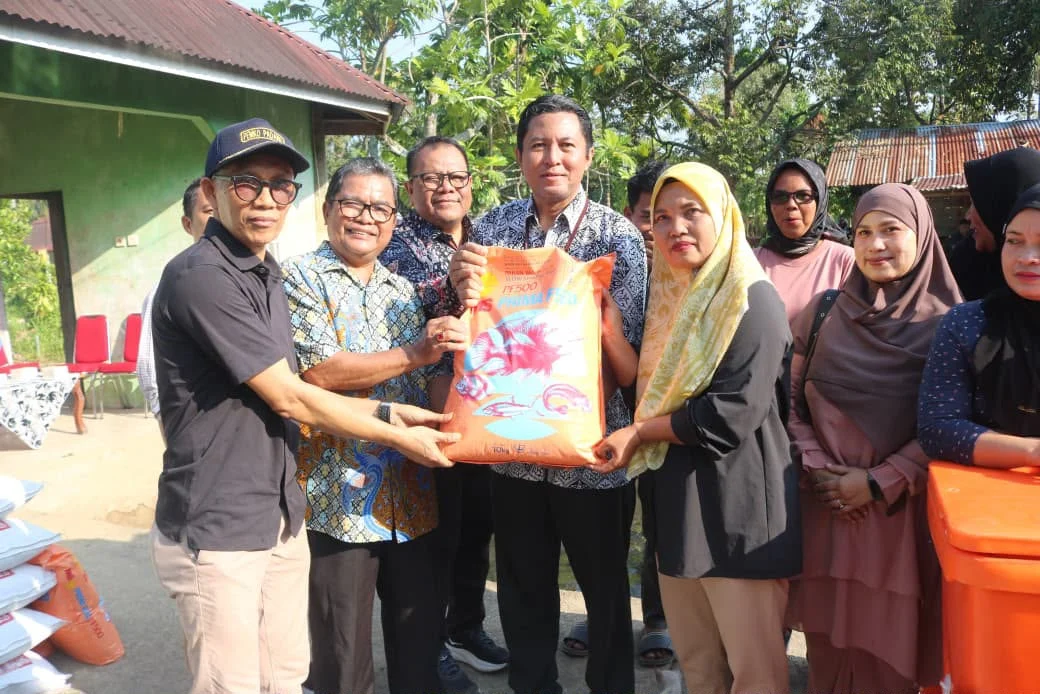 KKP Pastikan Pemulihan Budidaya Perikanan di Padang Capai 100 Persen, Salurkan Bantuan bagi Masyarakat
