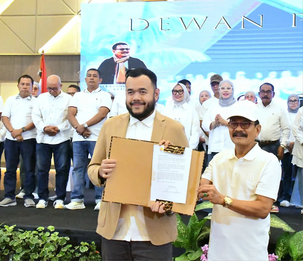 Wali Kota Padang Kukuhkan Pengurus SPSC 2026-2030, Dorong Komunitas Jadi Penggerak Kota Sehat