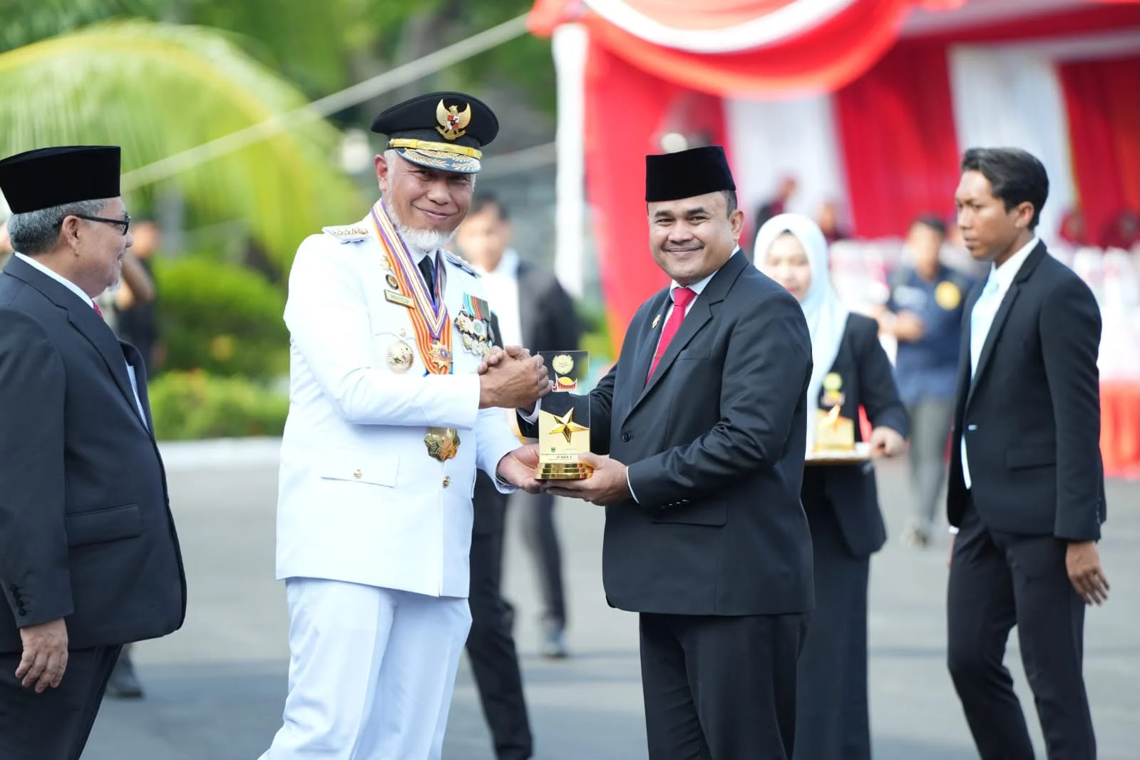 Padang Raih Terbaik 1 Anugerah Adinata Syariah Sumbar, Bukti Komitmen Kembangkan Ekonomi Syariah