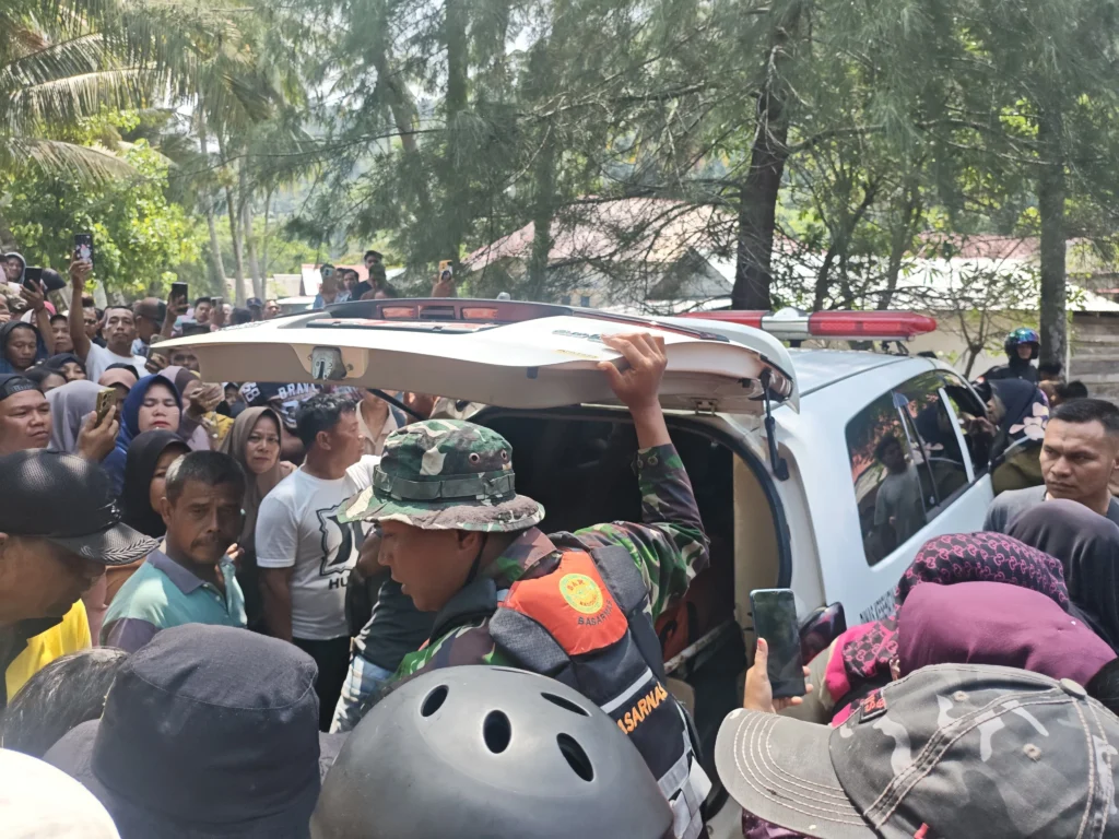 Tiga Hari Pencarian, Mahasiswa KKN ISI Padang Panjang Ditemukan Mengapung di Laut Pessel