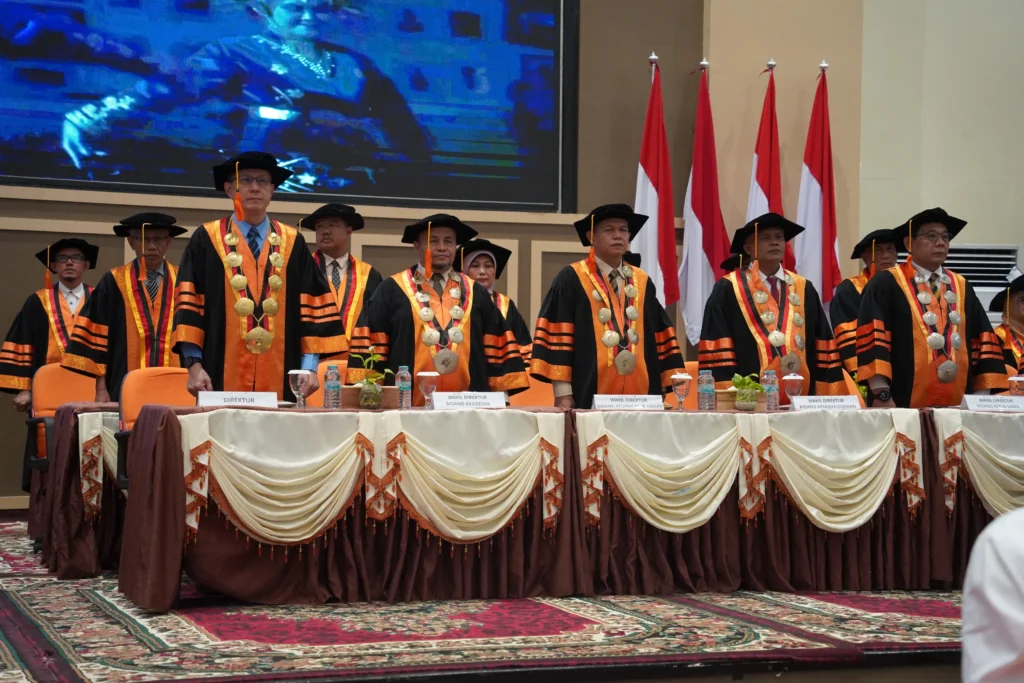 Rapat Senat Terbuka PNP, Direktur Dorong Mahasiswa Berani Minta Bantuan hingga Tembus Tim Nasional