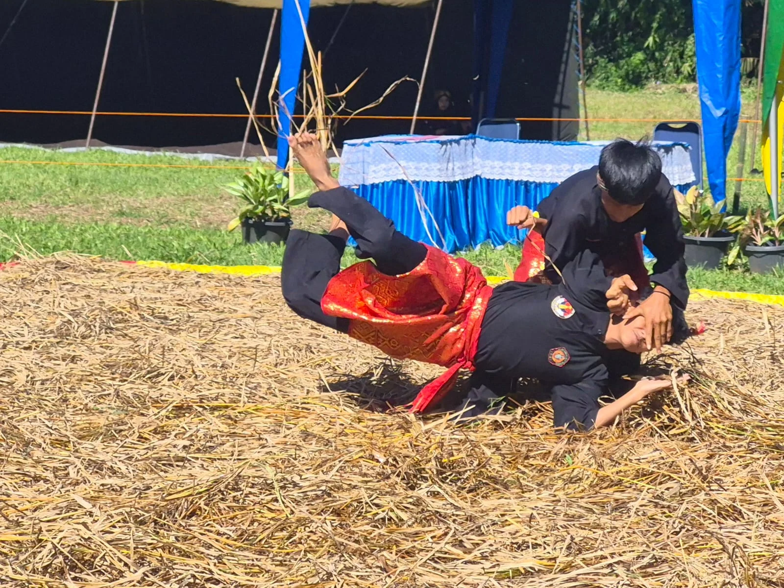 Festival Silek Tradisional Minangkabau Digelar di SMAN 1 Canduang Agam