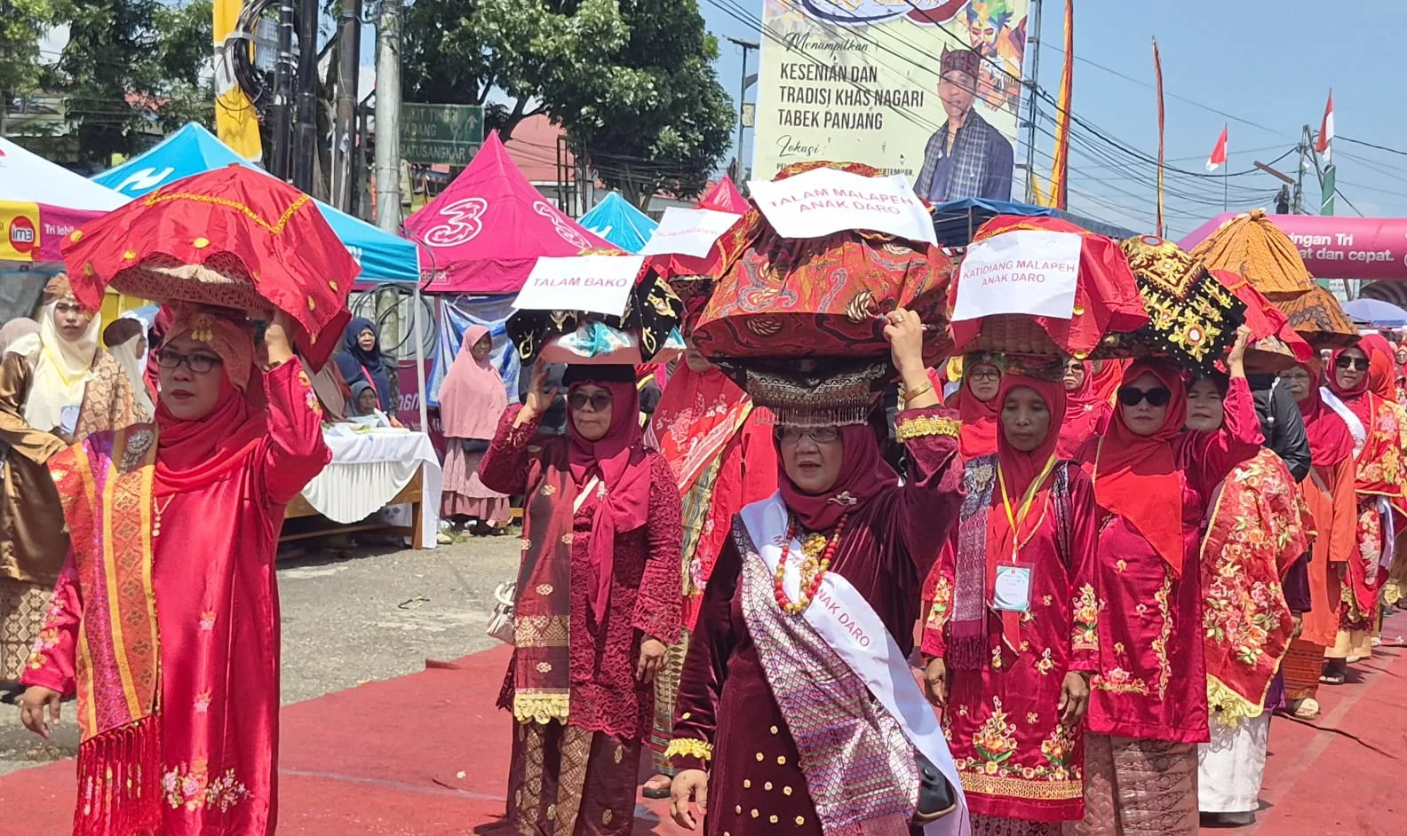 Nagari Tabek Panjang Art Show Dihadiri Puluhan Wisatawan Malaysia