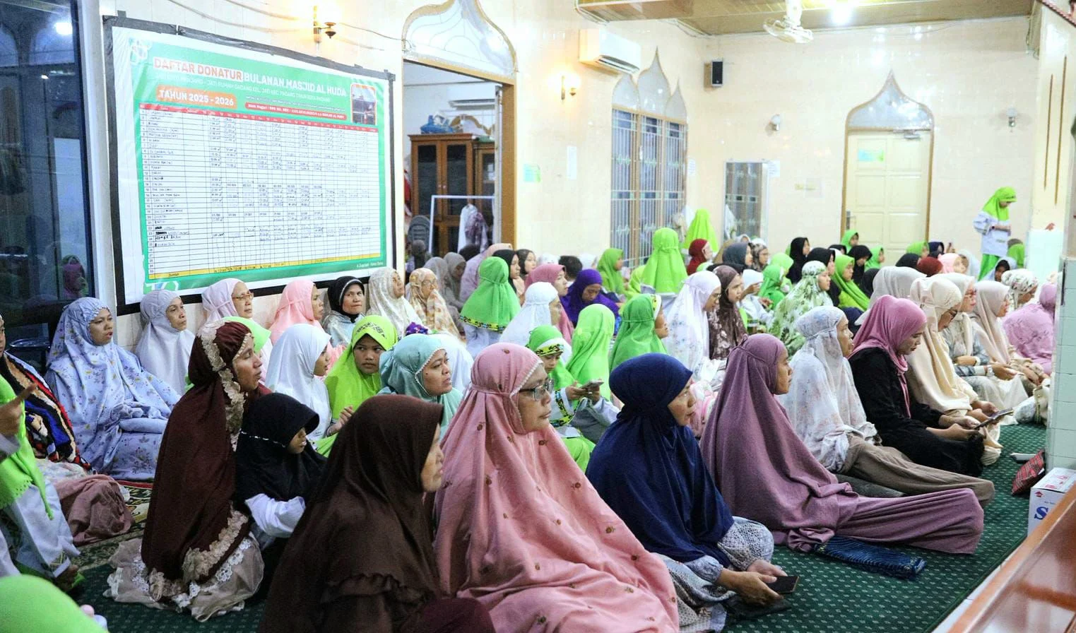 Fadly Amran Paparkan Pembangunan hingga Target Padang Kota Gastronomi Dunia saat Tabligh Akbar di Binuang