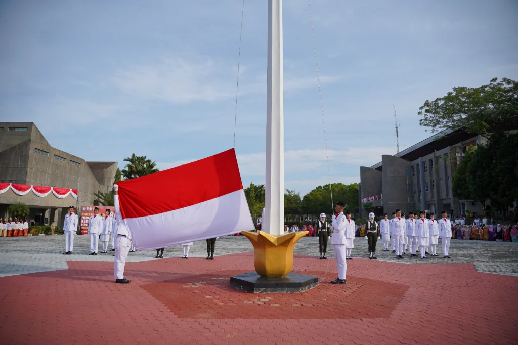 Peringati HUT RI ke -81, Rektor Unand: Perguruan Tinggi Tulang Punggung Kebangkitan Indonesia