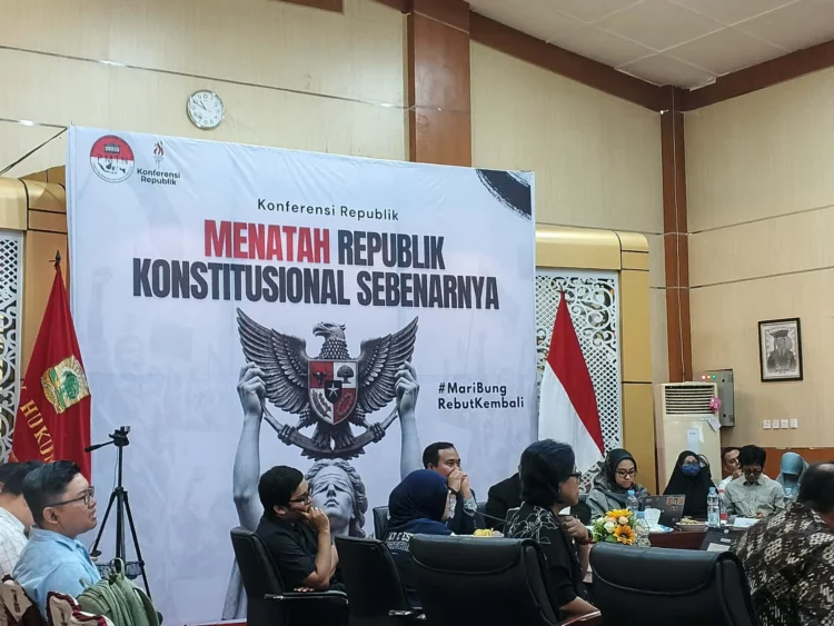Konferensi Republik dan Kabinet Bayangan Indonesia