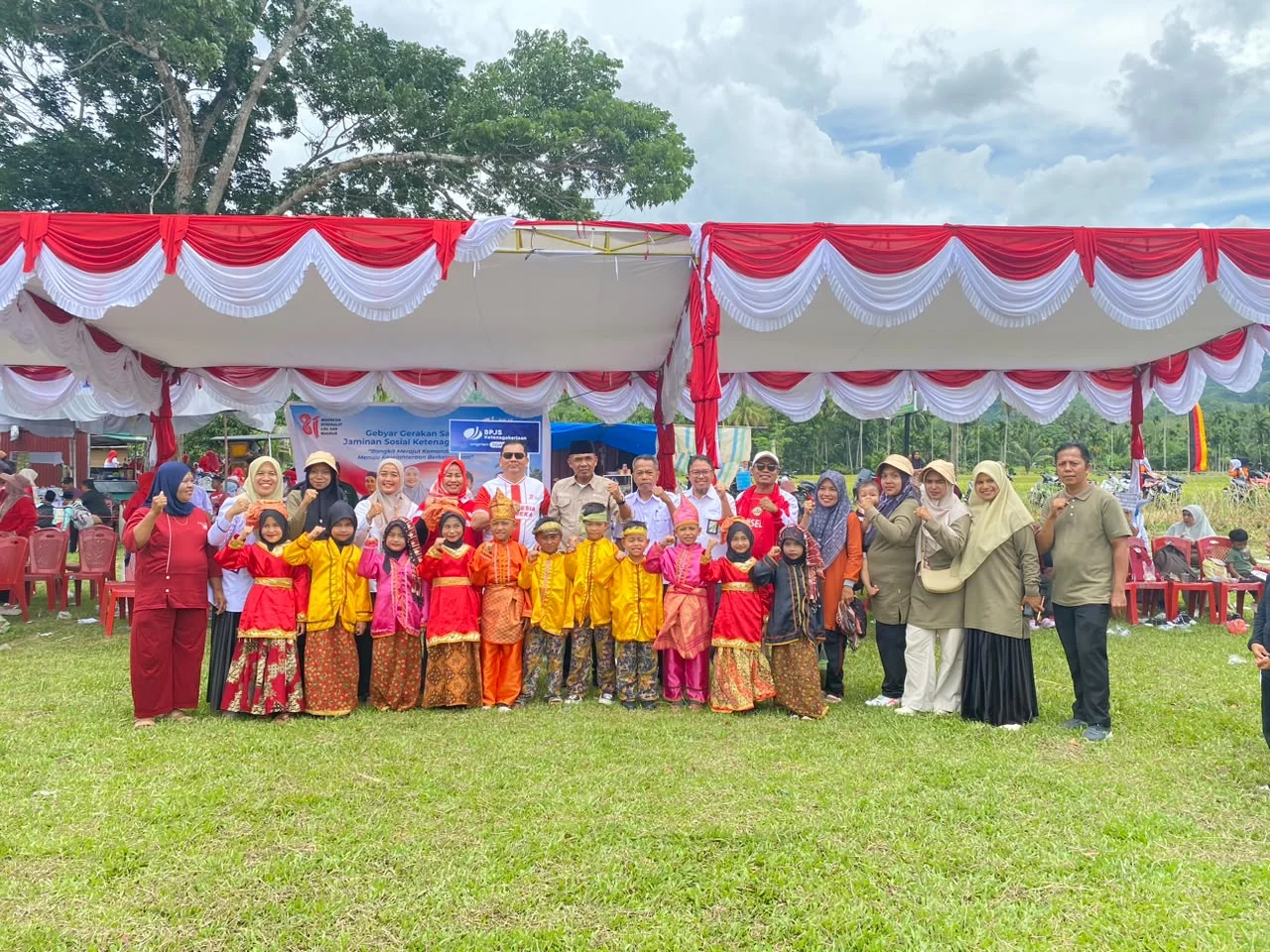 Berpartisipasi dalam Jalan Santai HUT ke-81 RI di Panti Selatan, BPJS Ketenagakerjaan Pasaman Beri Edukasi kepada Masyarakat