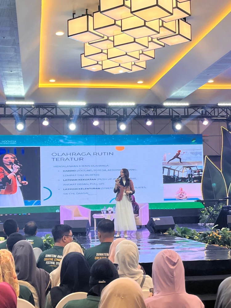 DR. Reisa Broto Asmoro dalam talkshow bertajuk Inspiring Healthy Living pada hari ketiga kegiatan SCF 2026, Minggu (30/8/2026) pagi.