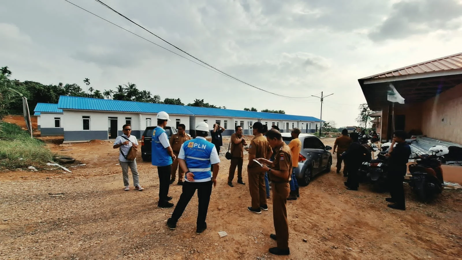 Hunian Baru, Harapan Baru: PLN Siapkan Listrik Andal untuk Warga Terdampak Bencana di Padang