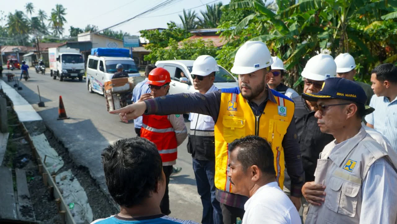 Wako Padang Fadly Amran Pastikan Pembangunan Jalan Pasir Jambak Sesuai Target, Progres Capai 95,6 Persen