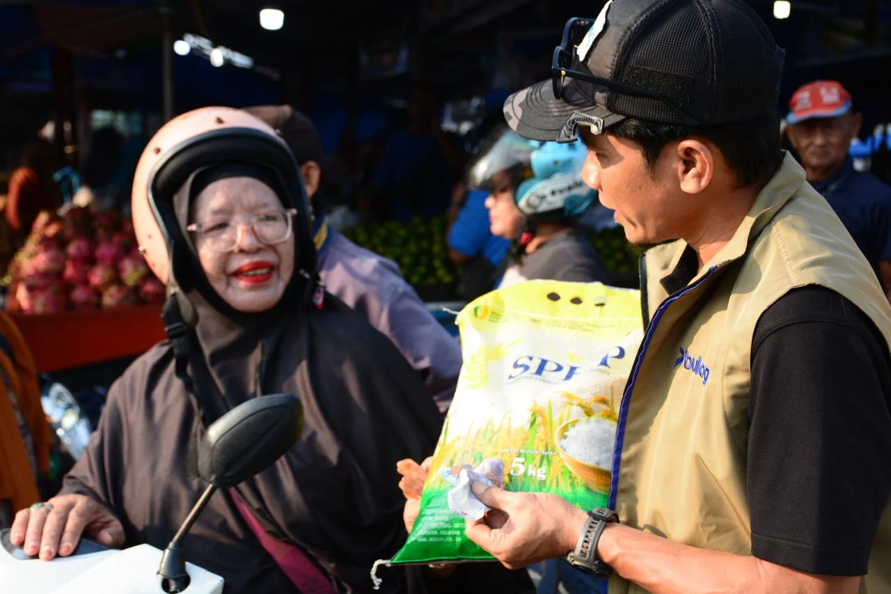 Jajaran BULOG Seluruh Indonesia Turun Serentak ke Pasar, Pastikan Pasokan dan Harga Beras Terkendali