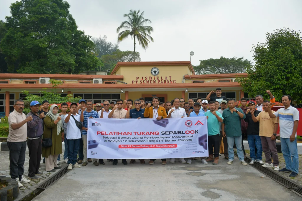 Dukung Pembangunan 1.000 Lebih Huntap di Sumbar, PT Semen Padang Bekali 36 Tukang Dengan Keahlian SEPABLOCK