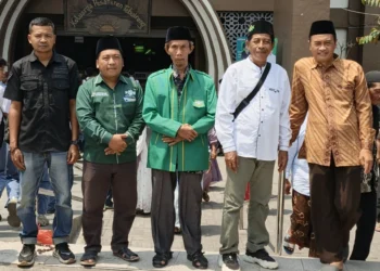 Rombongan PCNU Pessel dipimpin Ketua Tanfidziyah Kyai Subiyanto, didampingi Sekretaris Tanfidziyah Eko Wahyudi, Wakil Rais Syuriah Kyai Baidi, serta Katib Syuriah Buya Afrizul, S.H (ist)