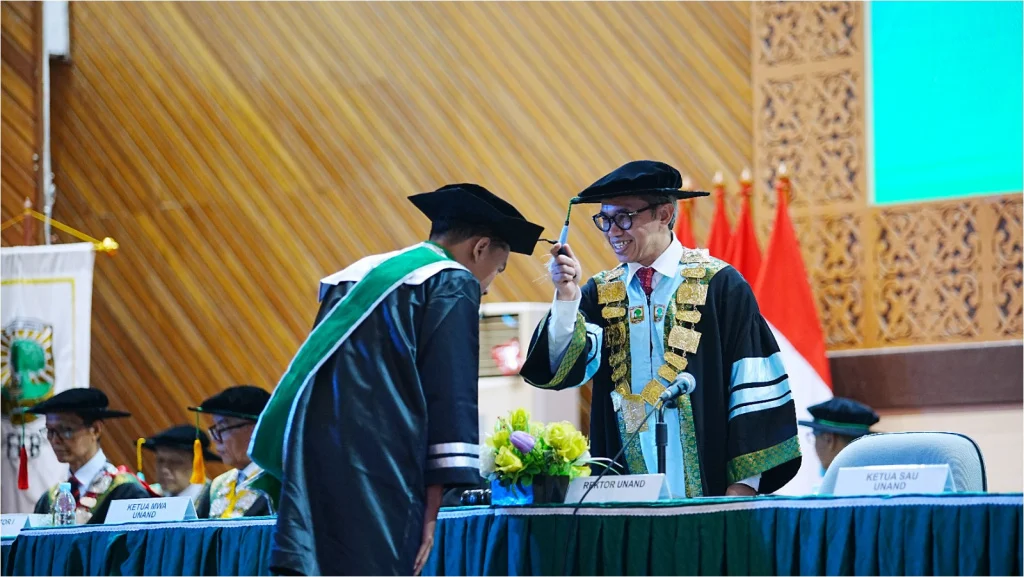 Hidup di Era VUCA, Rektor Unand Efa Yonnedi Tegaskan Lulusan Harus Siap “Future Ready”