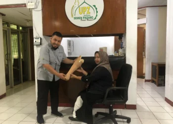 Kaki Palsu Pulihkan Harapan, UPZ BAZNAS Semen Padang Bantu Rahma Kembali Berjalan dan Produktif