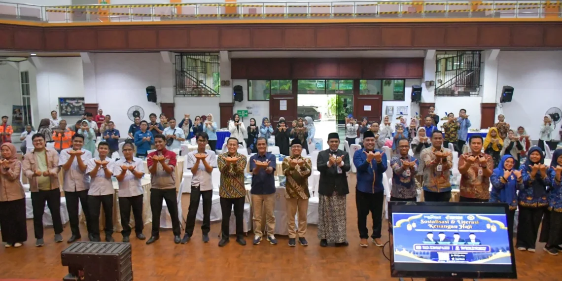 Rencanakan ke Baitullah Sejak Usia Produktif, Insan Semen Padang Group Dibekali Literasi Keuangan Haji