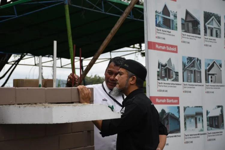 Kunjungi Rumah Contoh, Akademisi Unand: Inovasi SEPABLOCK Praktis, Presisi, dan Kokoh!