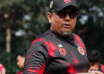 Manajer Semen Padang FC, Braditi Moulevey