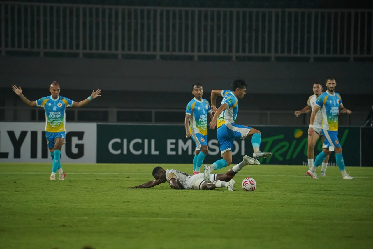 Persikad Depok Defeats Semen Padang 2-1 in Pegadaian Championship