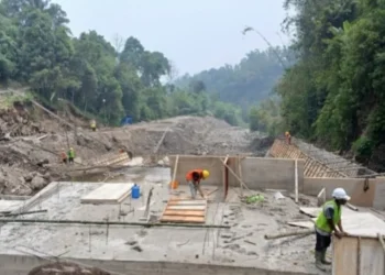 Pembangunan Sabo Dam Batang Jabua di Jorong Labuang, Nagari Canduang Koto Laweh, Kabupaten Agam Sumatera Barat. Dirancang multifungsi selain pengendali lahar dingin Gunung Marapi. Foto: Tim Media Satgas PRR.