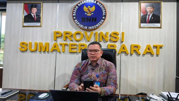 Kepala BNNP Sumbar, Toton Rasyid
