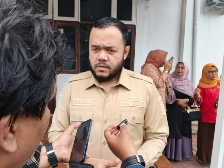 Walikota Padang Fadly Amran