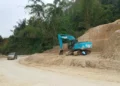 Jalan Kecamatan IV Koto, Kabupaten Agam, Sumatera Barat Mulai Dipulihkan (Dok.Tim Media Satgas PRR)